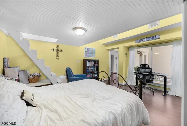 $437,500 | 8512 Chatham Street, Fort Myers, FL 33907