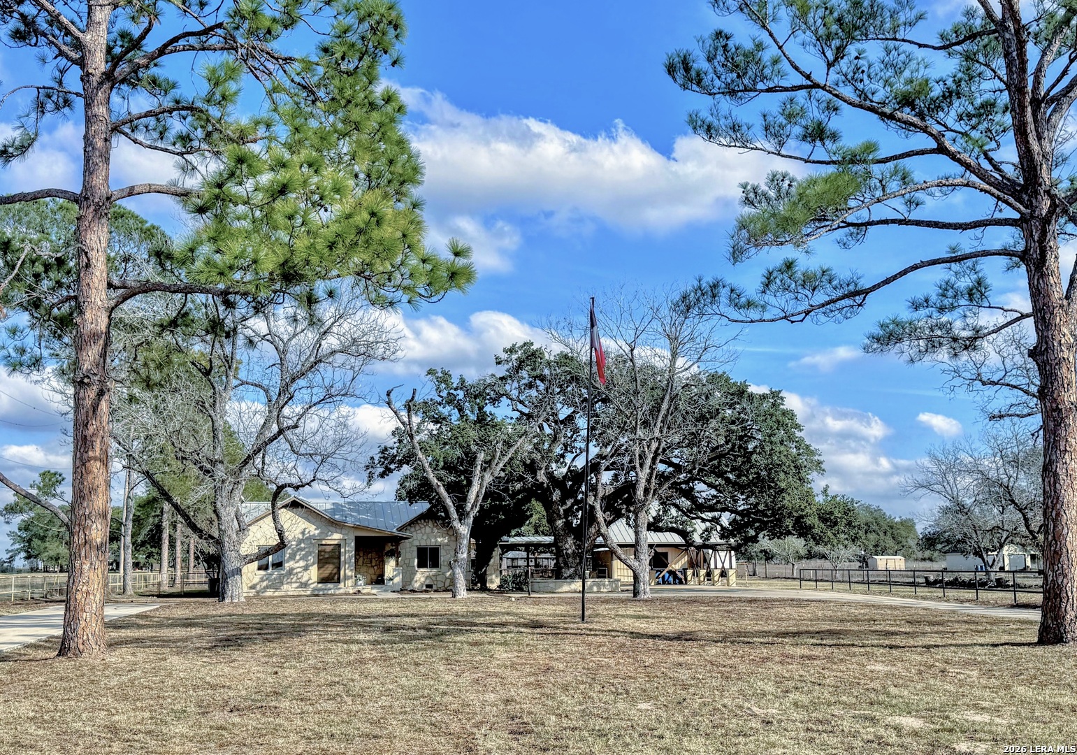 2828 2nd Street Pleasanton, TX 78064 - Photo 38 of 39