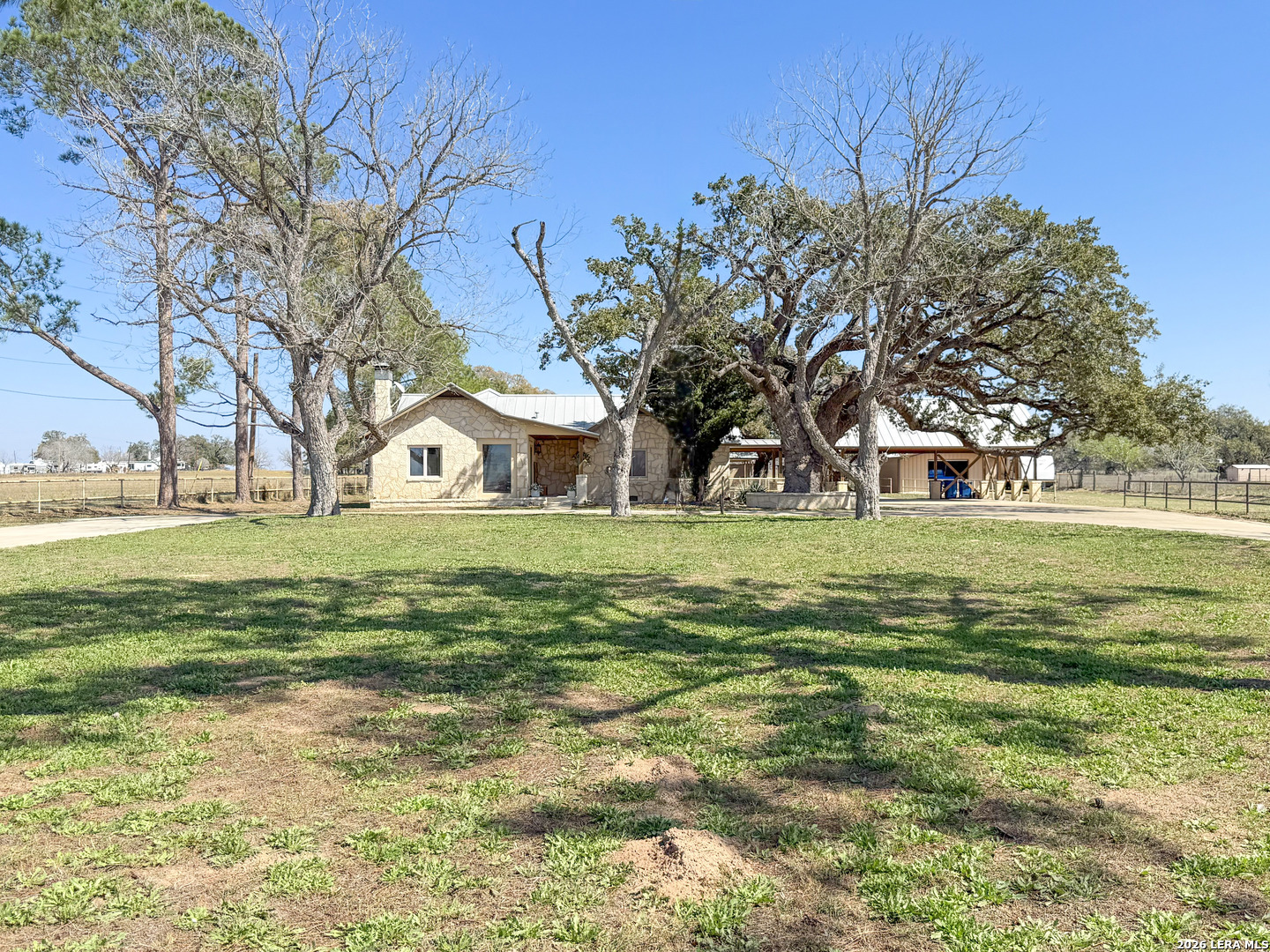 2828 2nd Street Pleasanton, TX 78064 - Photo 47 of 48 a view of a volley ball court