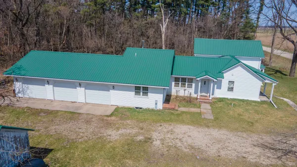 $425,000 | N4721 9th Drive, Hancock, WI 54943