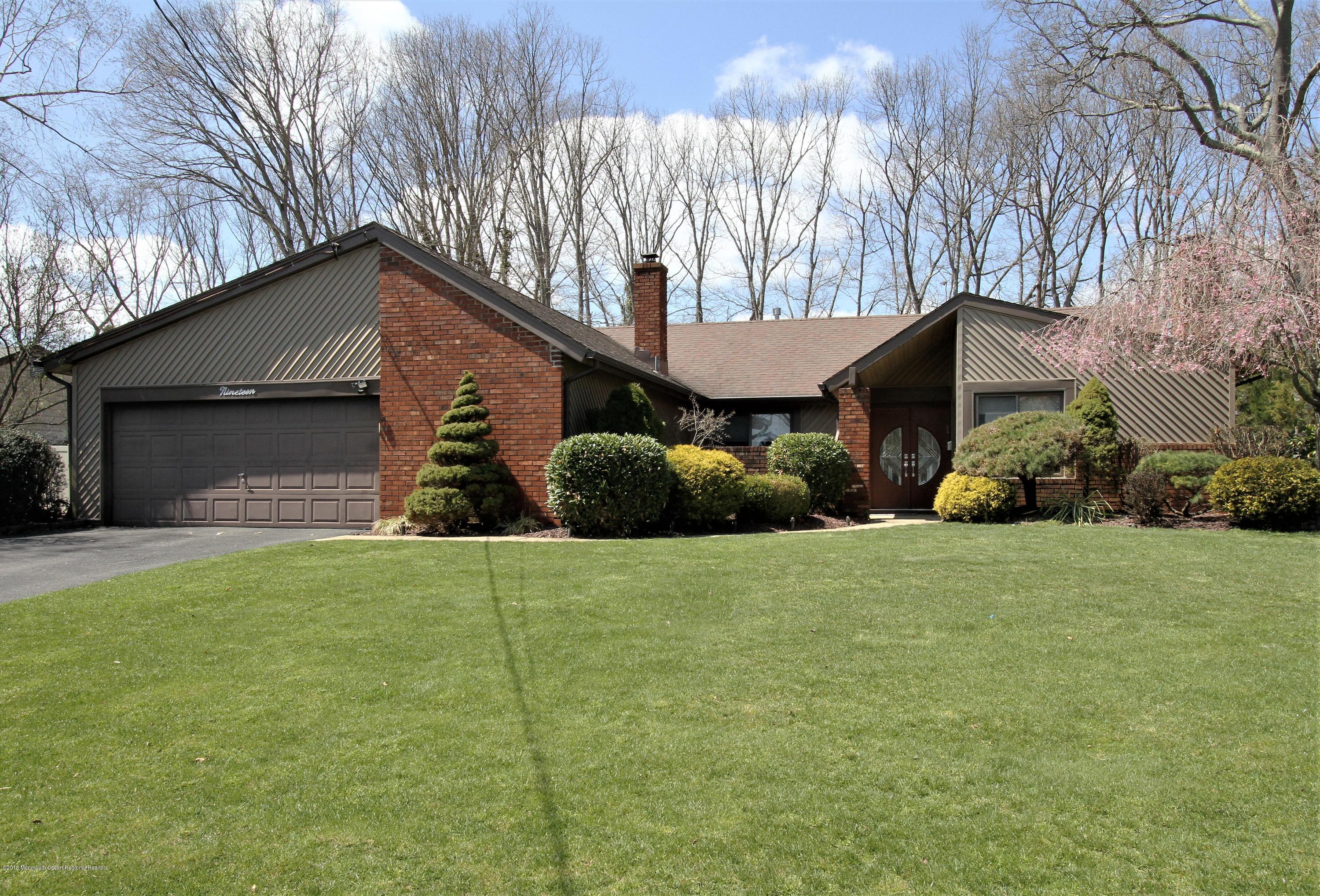19 High Ridge Road Howell, NJ 07731 - Photo 1 of 39 IMG_6982