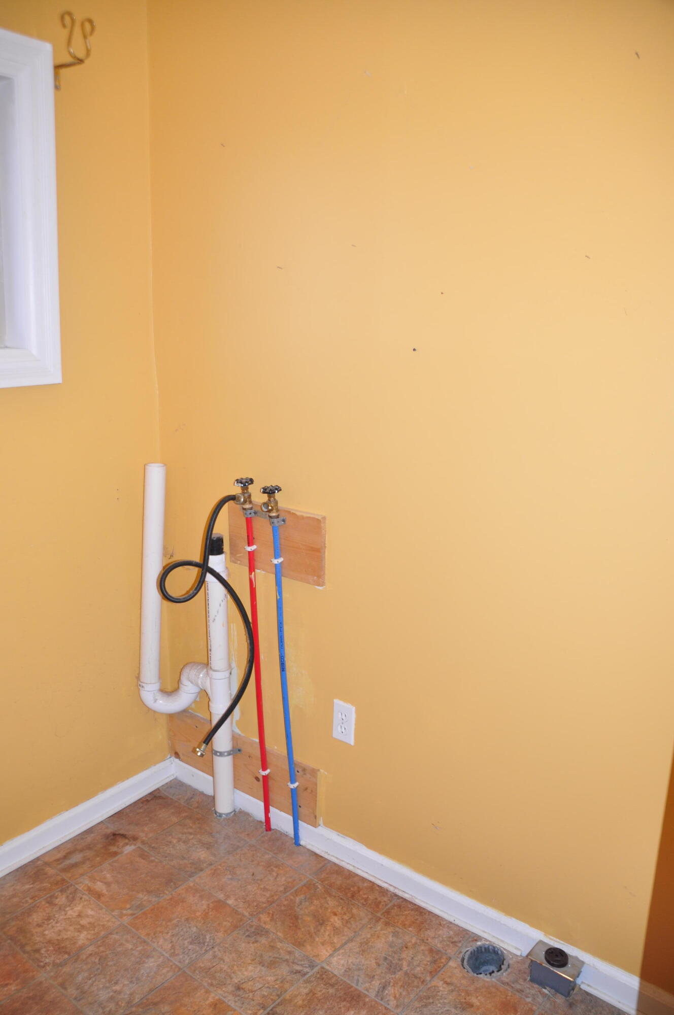 814 Liberty Road West Liberty, KY 41472 - Photo 35 of 82 DSC_0041
