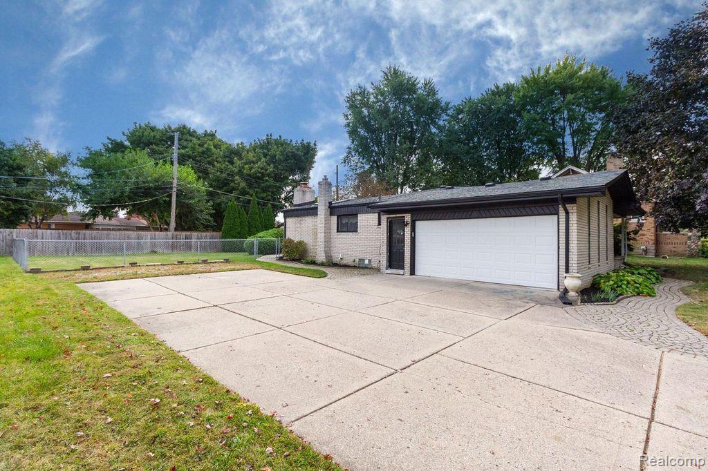 35840 Garfield Road Clinton Township, MI 48035 - Photo 23 of 23 Gallery Image 23