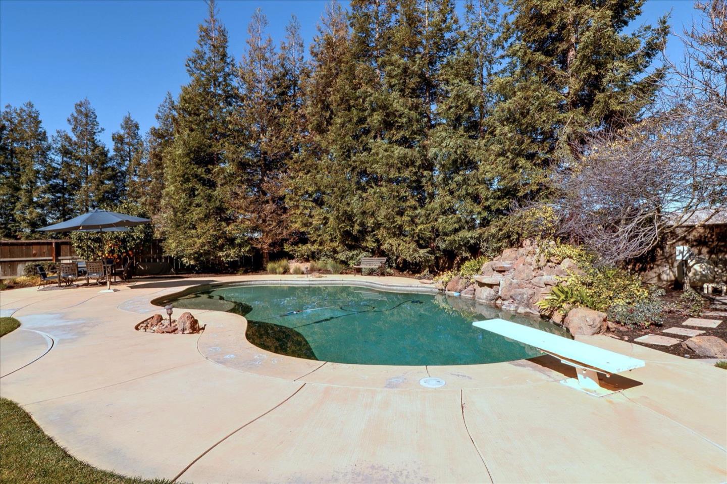 6061 Leedom Road Hughson, CA 95326 - Photo 46 of 48 a view of a park with large trees
