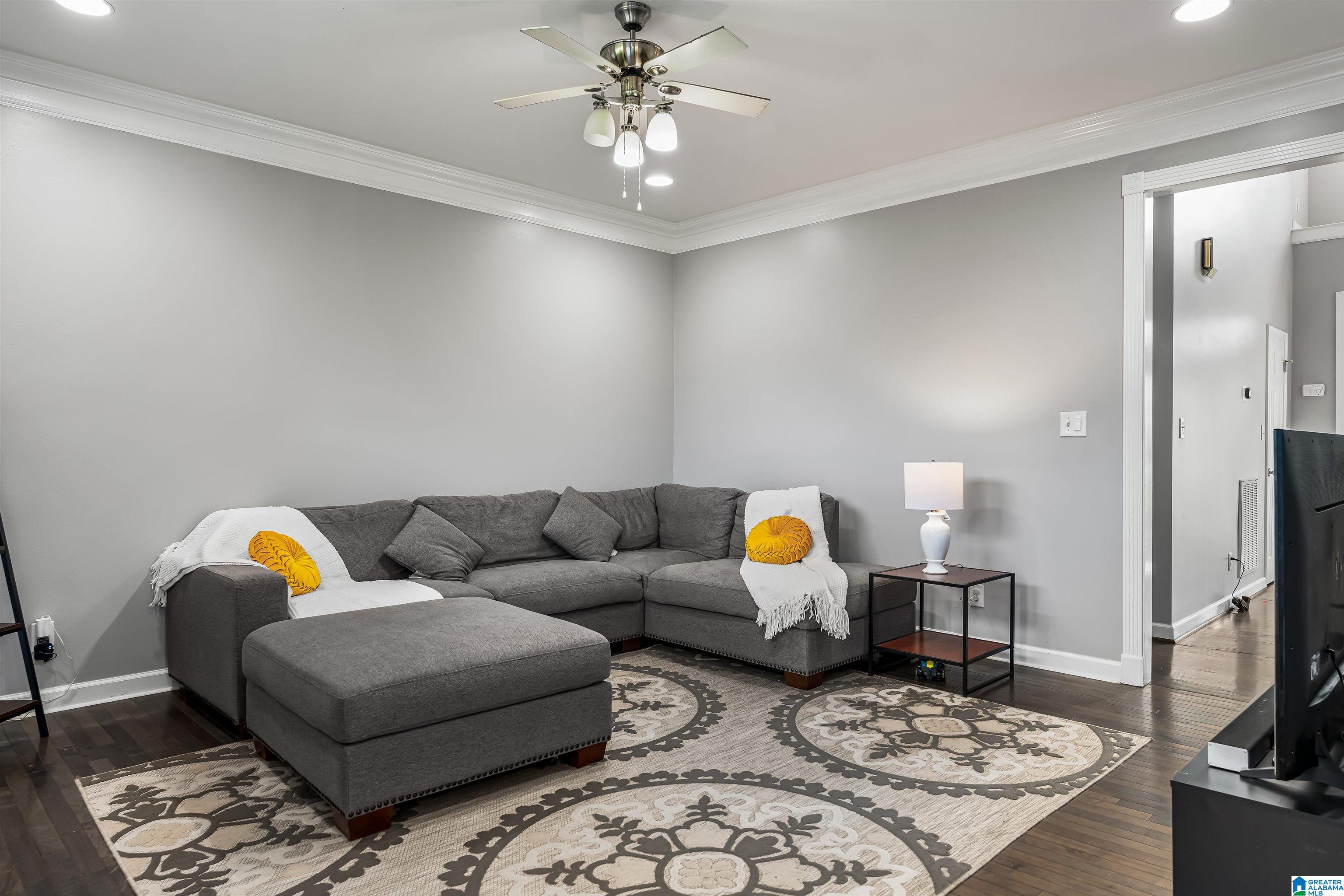 3972 South Shades Crest Road Birmingham, AL 35244 - Photo 8 of 37