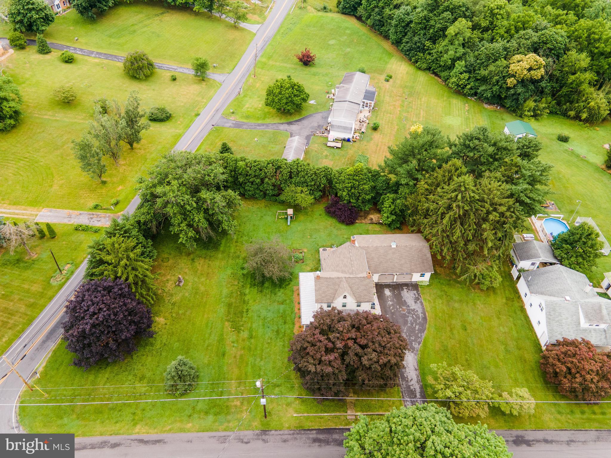 22733 Cavetown Church Road Smithsburg, MD 21783 - Photo 6 of 59 Gallery Image 6