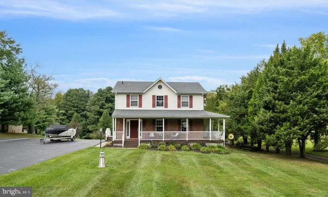 $549,000 | 694 Ponds Wood Road, Huntingtown, MD 20639