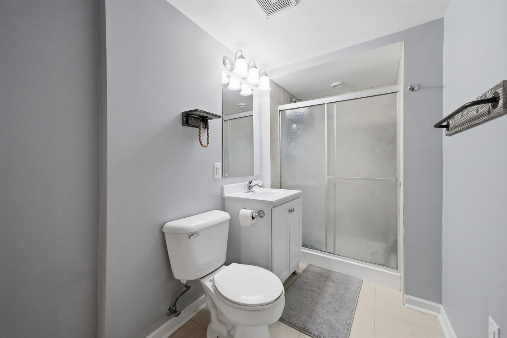 2320 Beck Road Lindenhurst, IL 60046 - Photo 27 of 35 Gallery Image 27