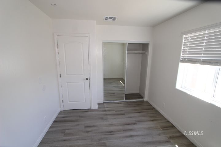 915 West Dolphin Avenue Ridgecrest, CA 93555 - Photo 17 of 19