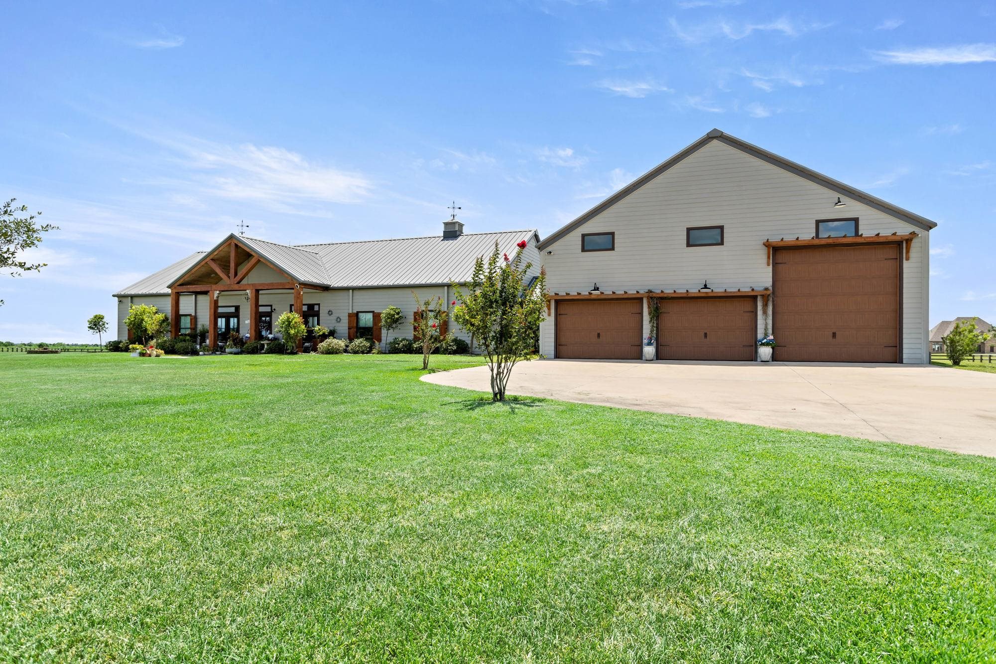 3890 South Pine Island Road Beaumont, TX 77713 - Photo 5 of 42