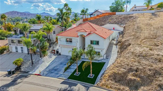 $799,500 | 29875 Smugglers Point Drive, Canyon Lake, CA 92587