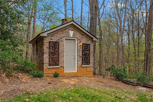 $1,300,000 | 3507 Bromley Wood Lane, Greensboro, NC 27410