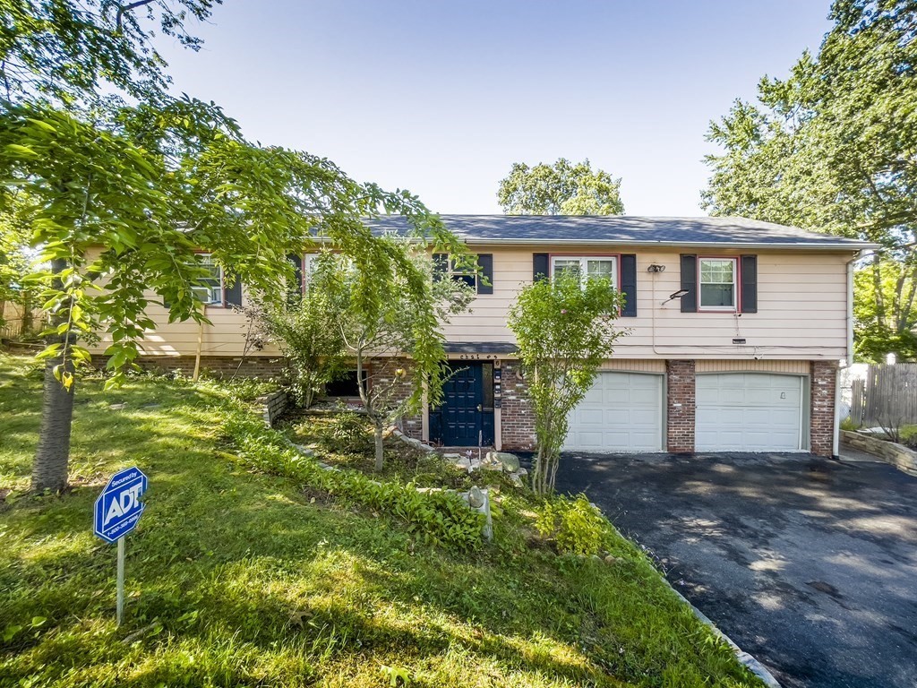 6 South Chatham Street Springfield, MA 01109 - Photo 1 of 27 Gallery Image 1