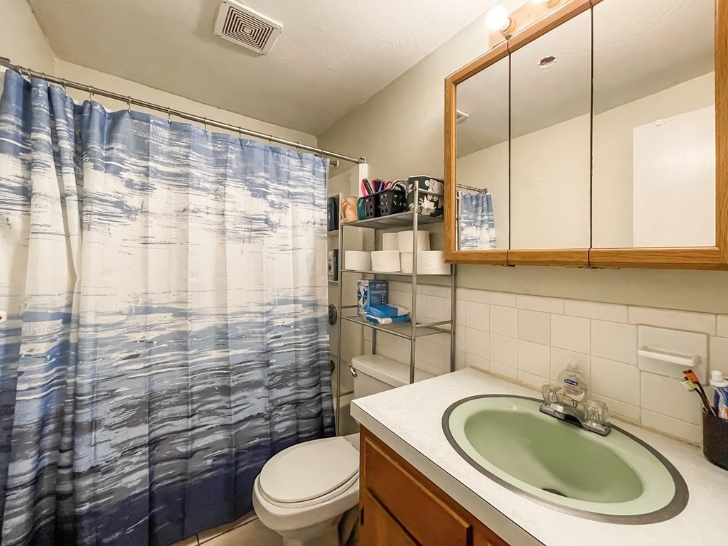 6 South Chatham Street Springfield, MA 01109 - Photo 15 of 27 Gallery Image 15