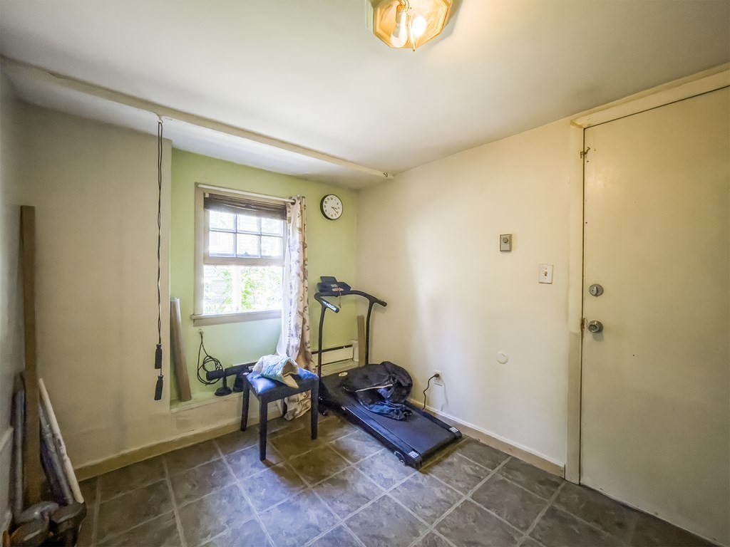 6 South Chatham Street Springfield, MA 01109 - Photo 20 of 27 Gallery Image 20