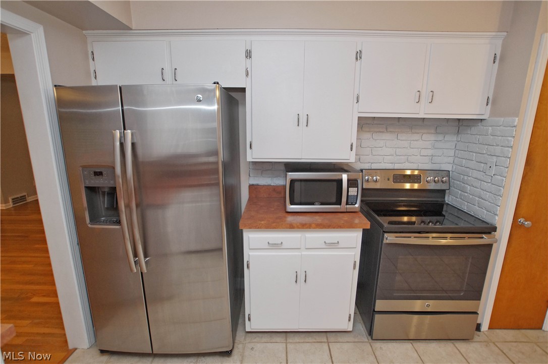 1635 Brainard Road Cleveland, OH 44124 - Photo 6 of 32