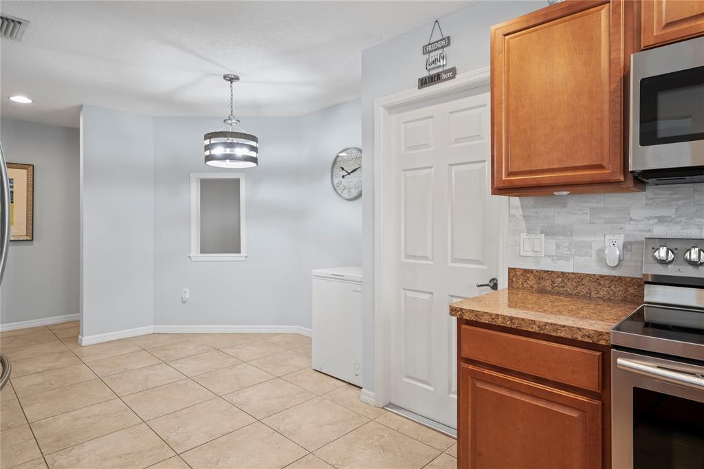 6315 Shane Lane New Port Richey, FL 34653 - Photo 15 of 55 Gallery Image 15