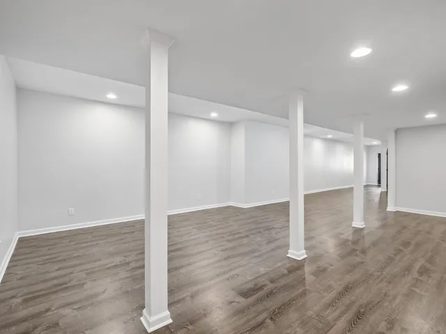 $446,000 | 103 Craddock Lane, Huddleston, VA 24104