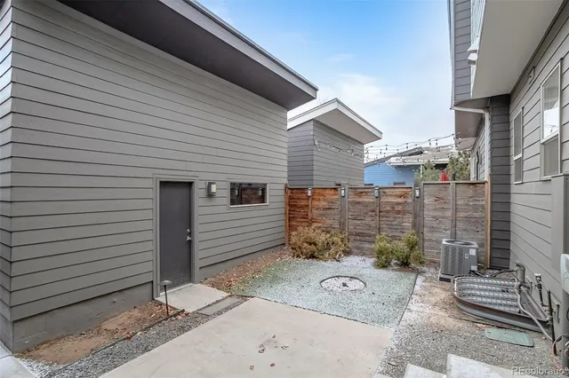 a view of a pathway of a house