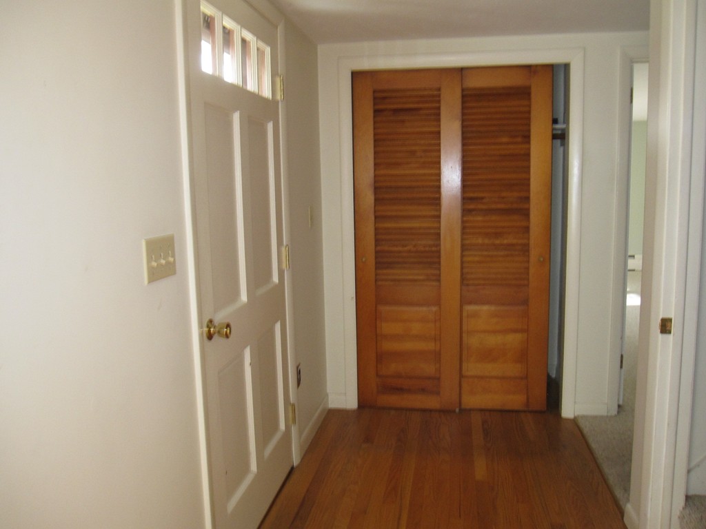 93 Burnham Road Greenfield, MA 01301 - Photo 4 of 22 Gallery Image 4