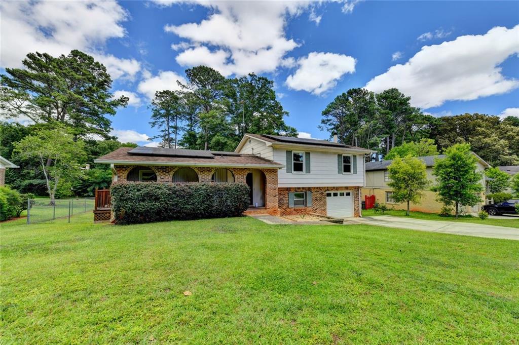 1577 Harbour Oaks Road Tucker, GA 30084 - Photo 3 of 58