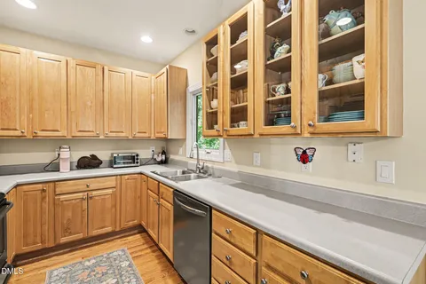 $499,995 | 911 North Columbia Street, Chapel Hill, NC 27516