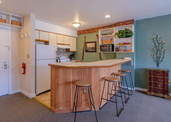 $350,000 | 318 Mountain Road, Unit A304, Ludlow, VT 05149