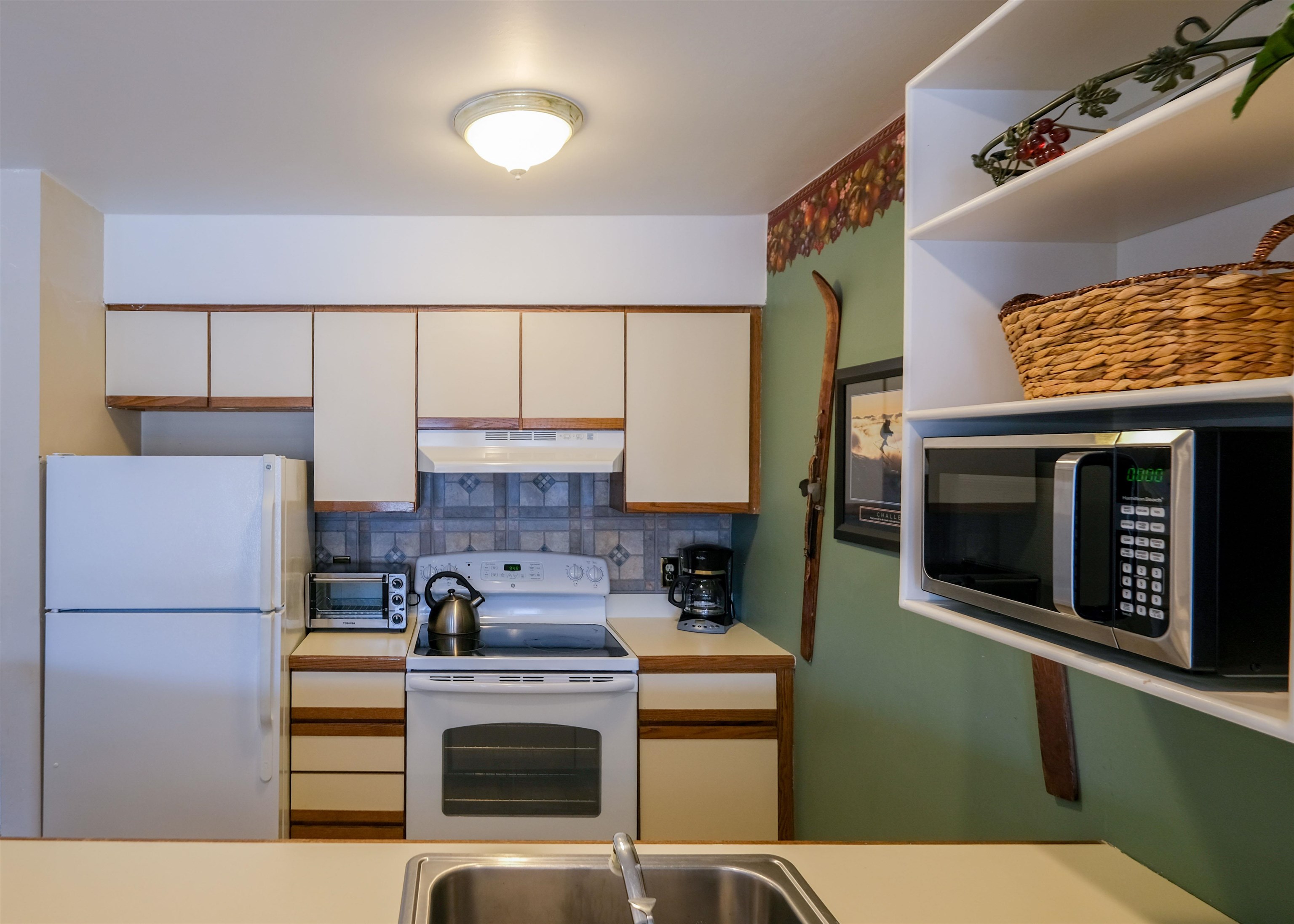 318 Mountain Road, Unit A304 Ludlow, VT 05149 - Photo 6 of 35