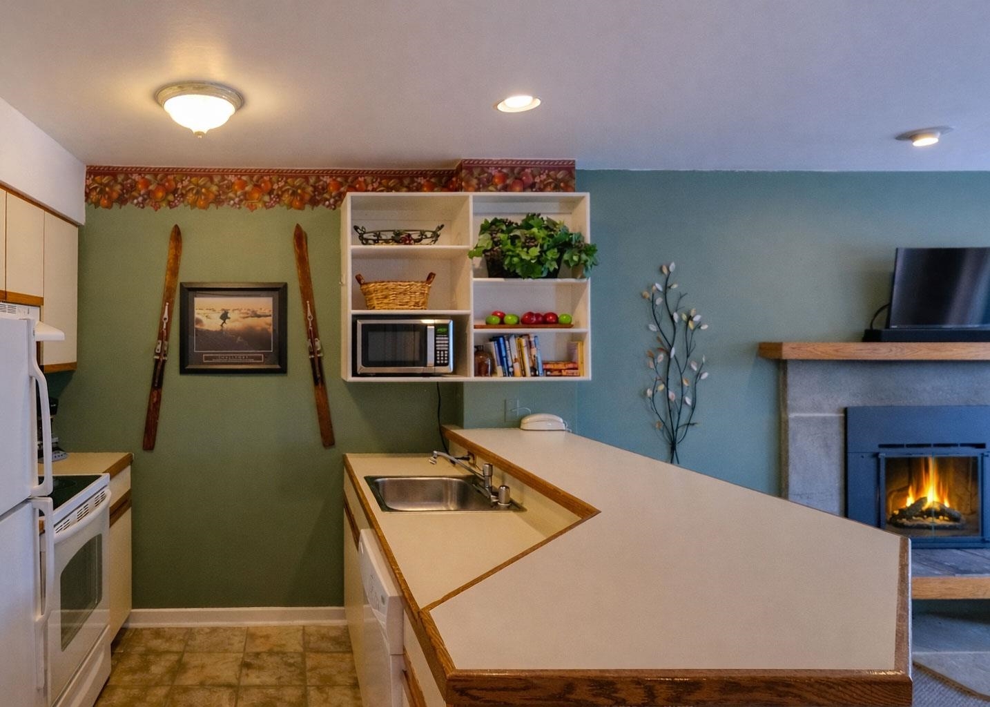 318 Mountain Road, Unit A304 Ludlow, VT 05149 - Photo 7 of 35