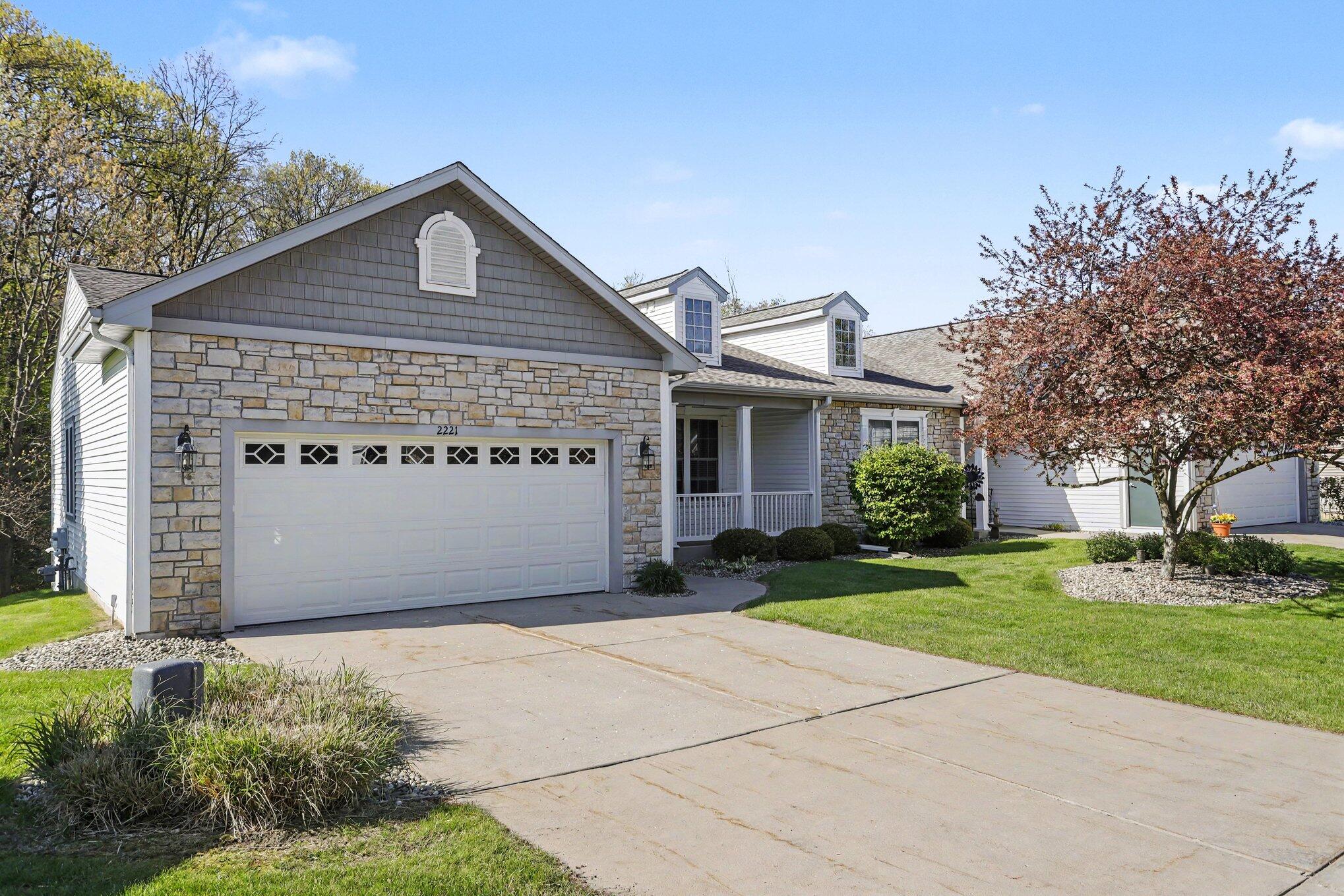 2221 Hunters Run Kalamazoo, MI 49048 - Photo 33 of 34 003_file_7372