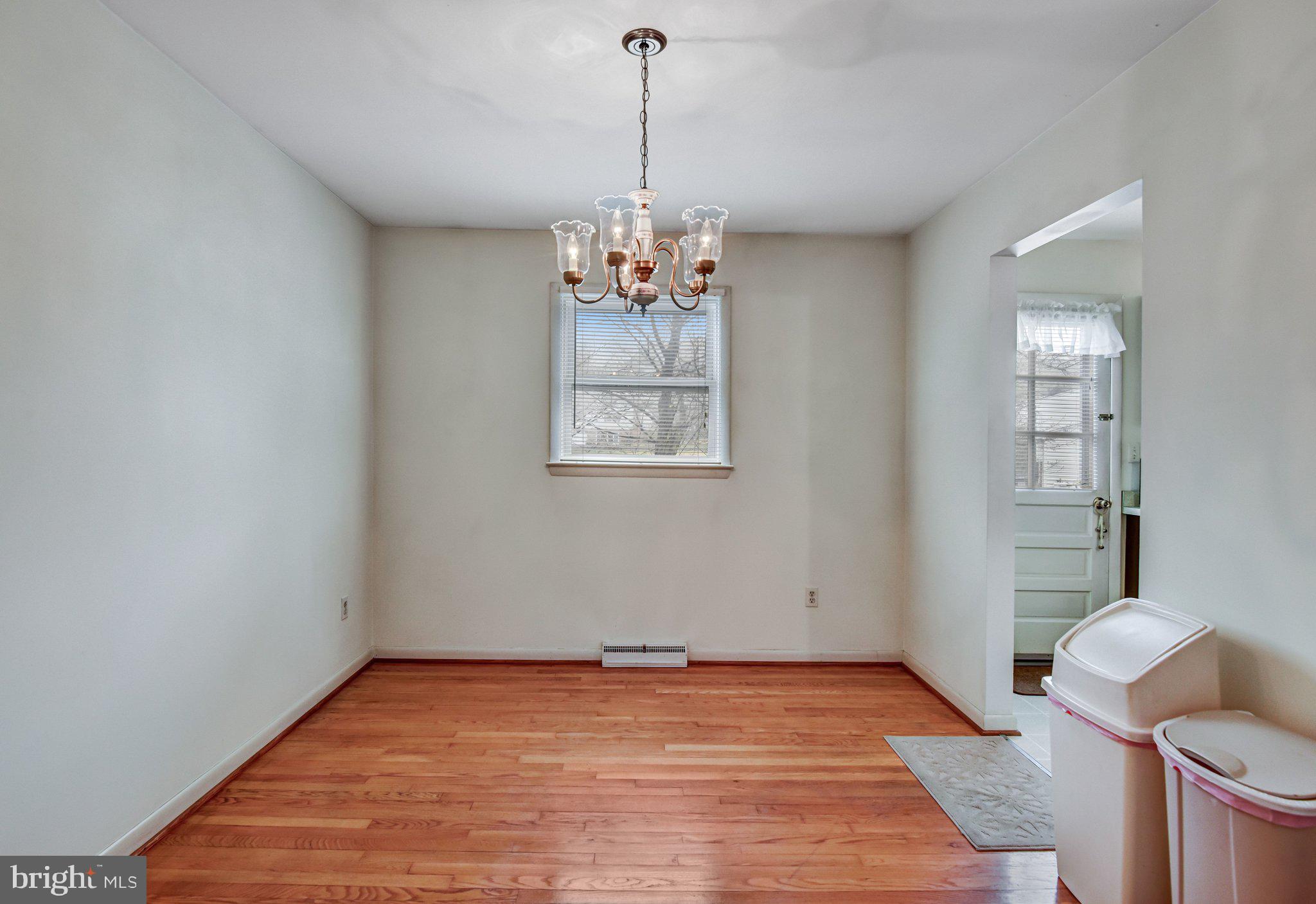 16504 Waterfall Road Haymarket, VA 20169 - Photo 8 of 32