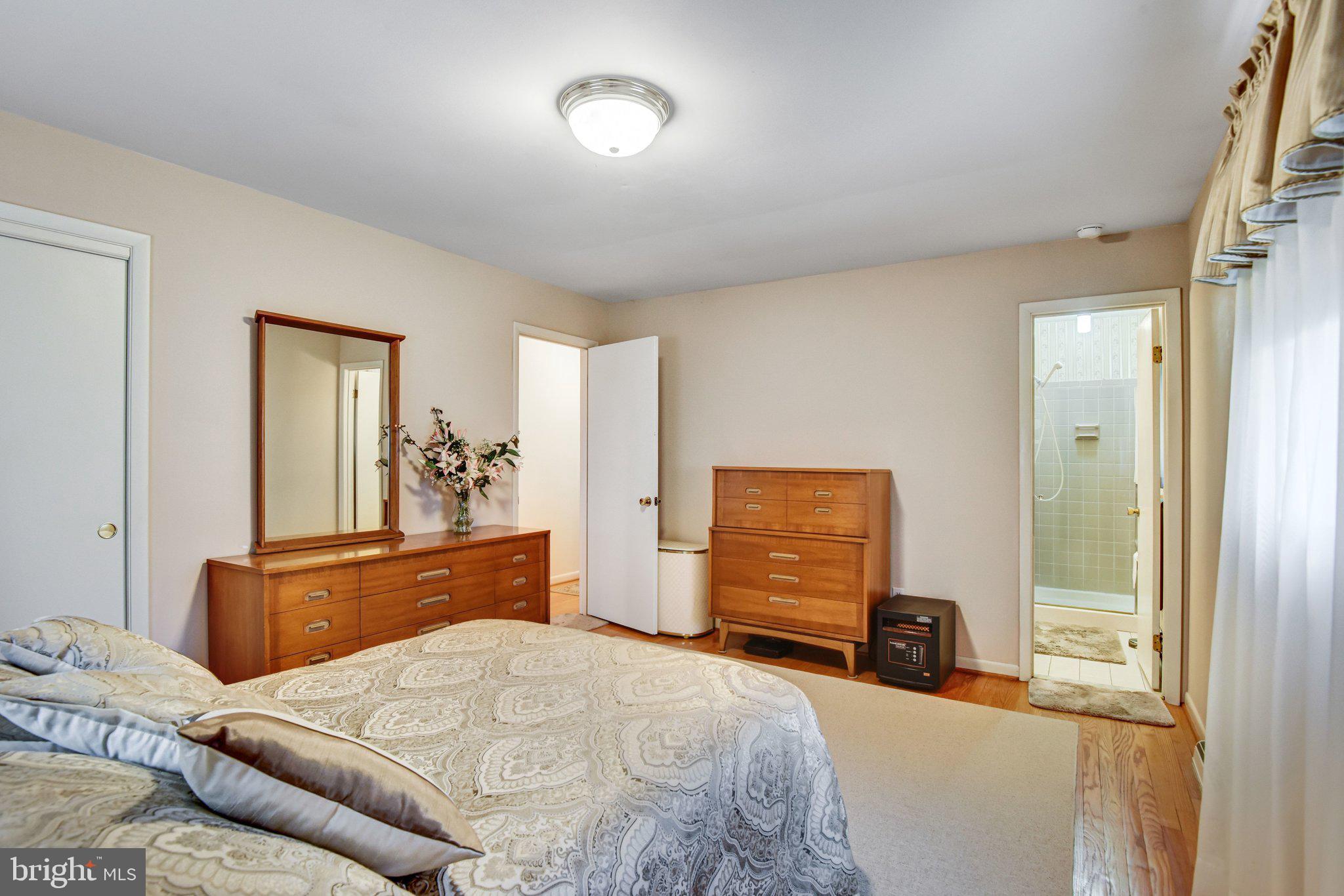 16504 Waterfall Road Haymarket, VA 20169 - Photo 9 of 32