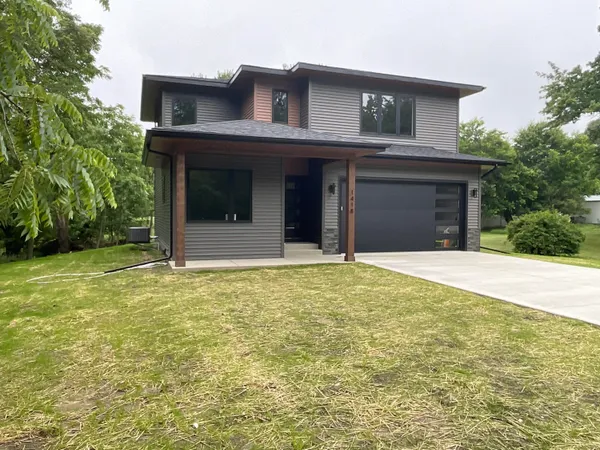 $649,900 | 1418 Blue Star Highway, Fennville, MI 49408