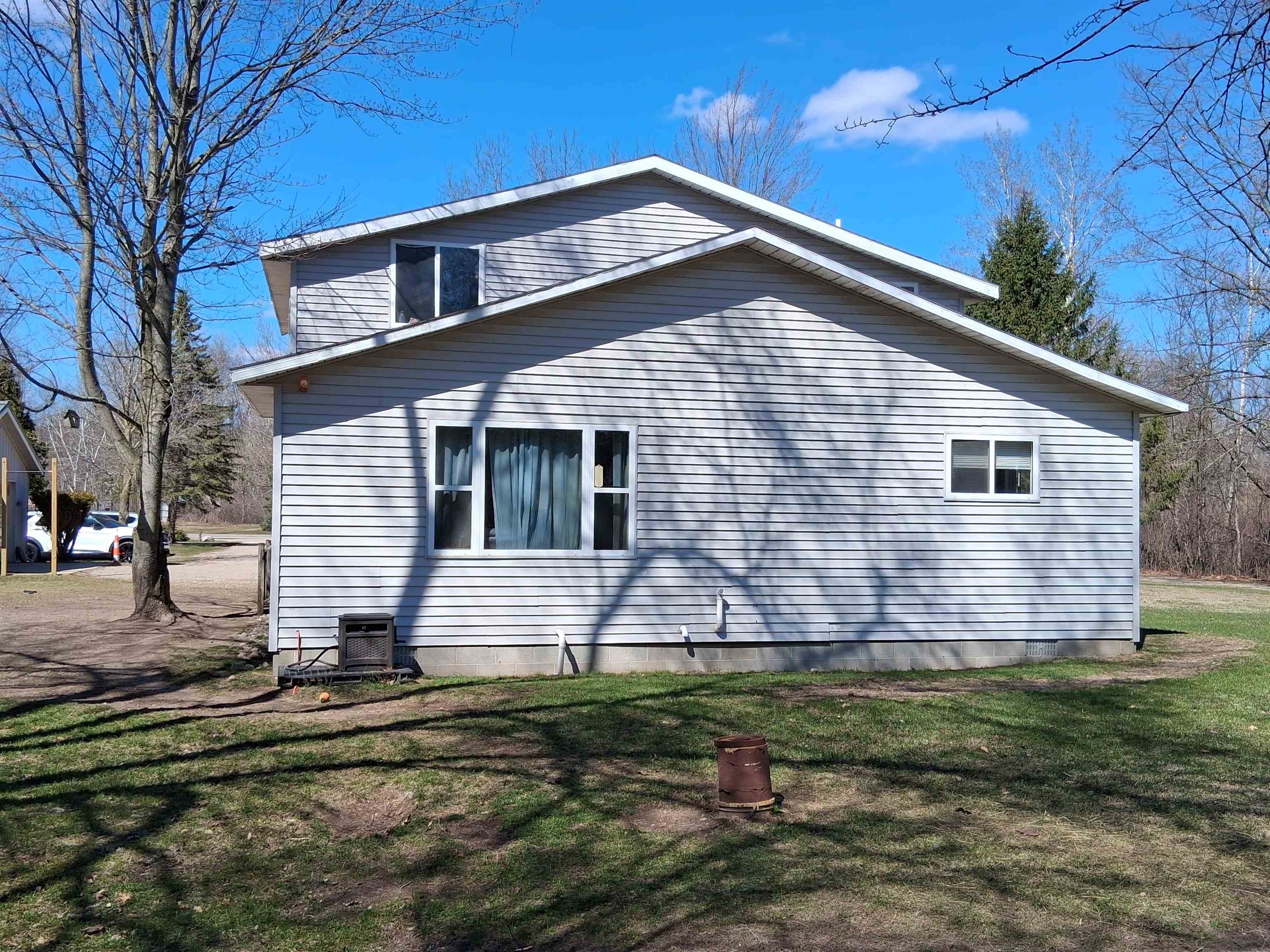 3739 Pratt Lake Road Gladwin, MI 48624 - Photo 6 of 51