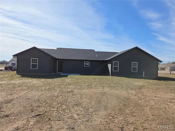 $298,900 | 15 Concorde Court, Benton, MO 63736