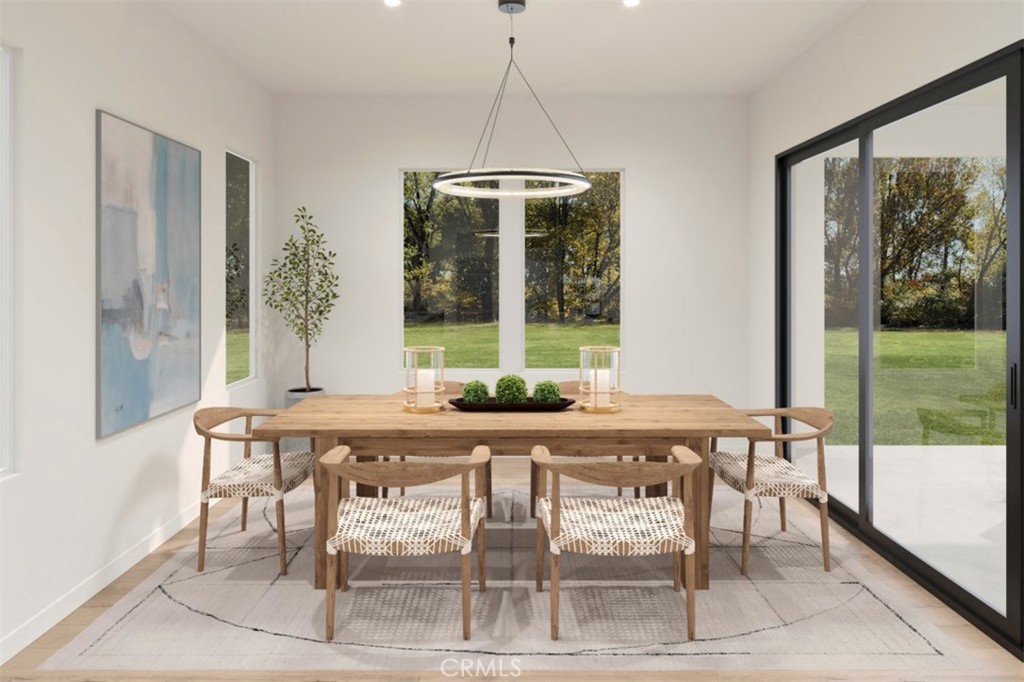 2071 West Pearl Street Encinitas, CA 92024 - Photo 2 of 13 Dining Area
