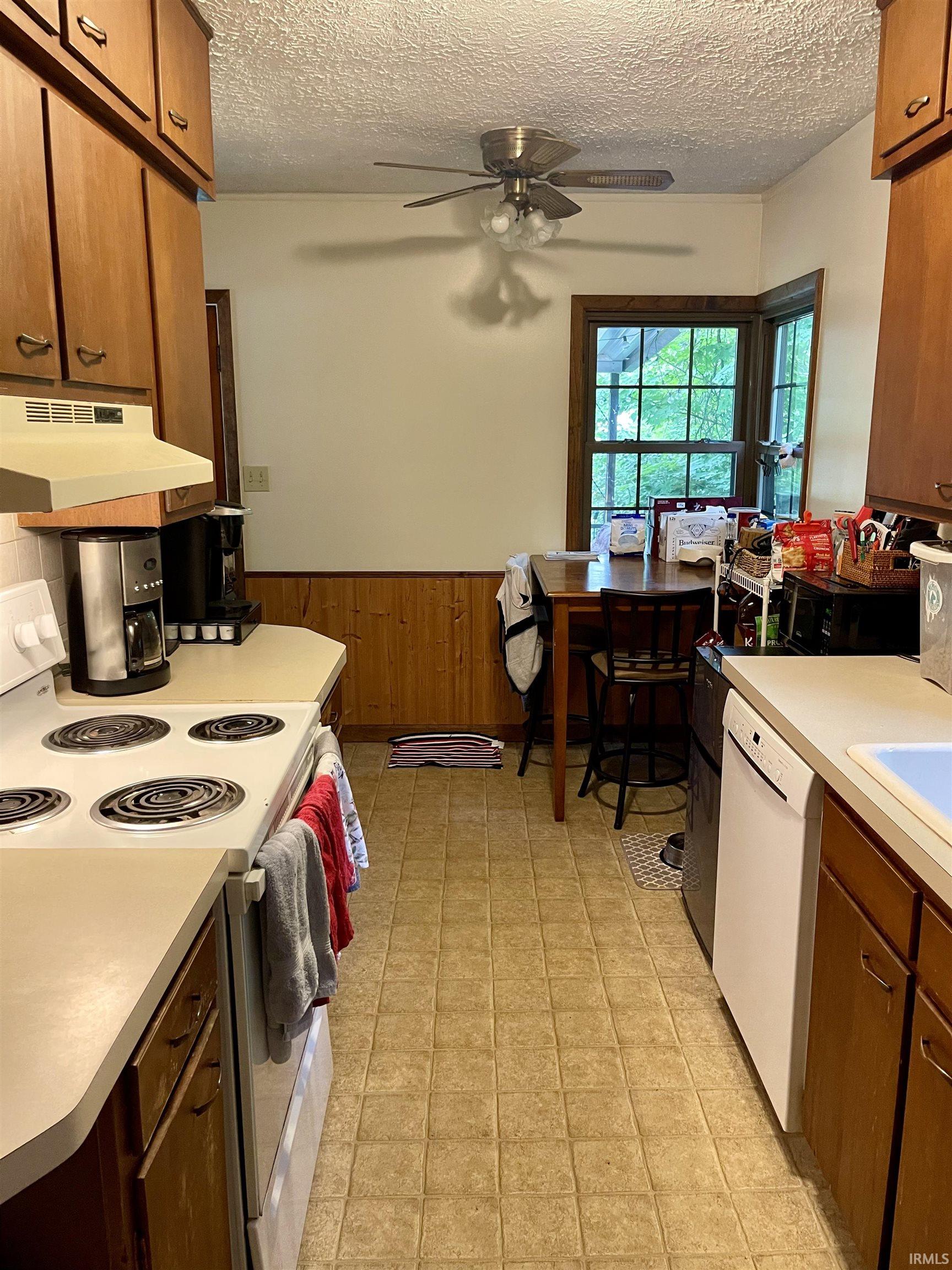 417 South Swain Avenue Bloomington, IN 47401 - Photo 6 of 14