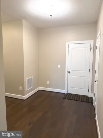 $4,300 | 20396 Roslindale Drive, Ashburn, VA 20147