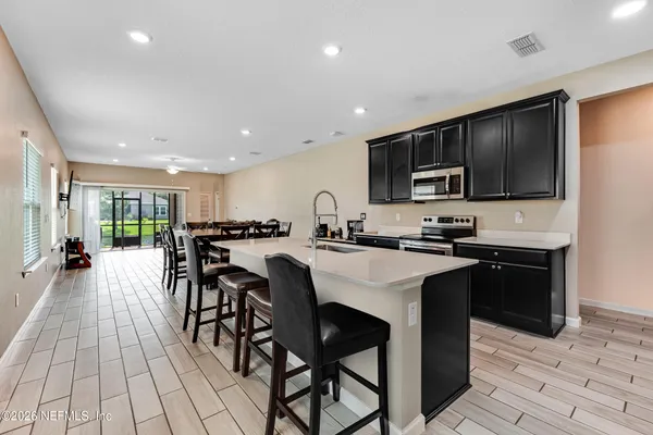 $340,000 | 7361 Hilladale Creek Lane, Jacksonville, FL 32222