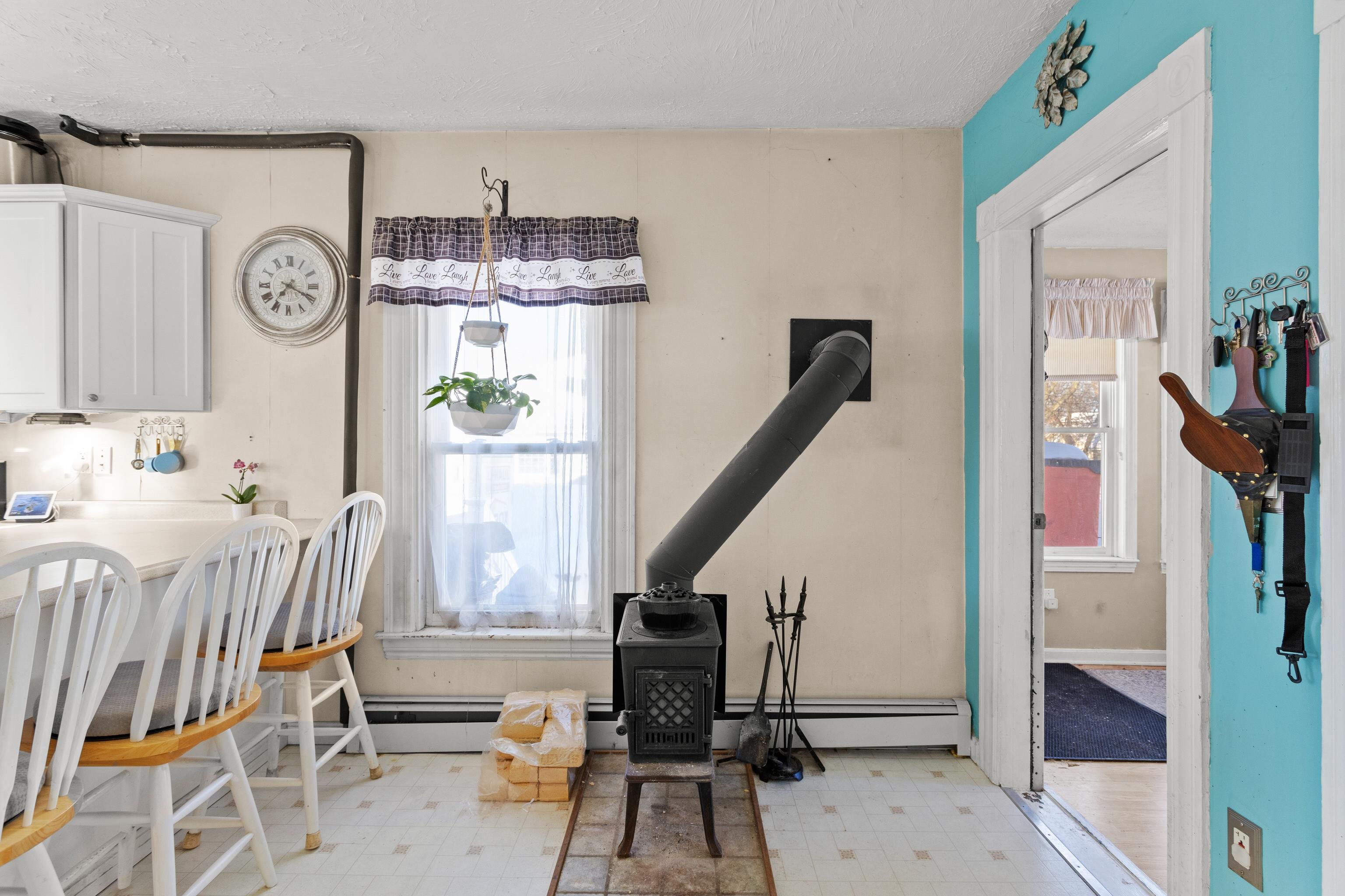 148 Cypress Street Manchester, NH 03103 - Photo 21 of 42