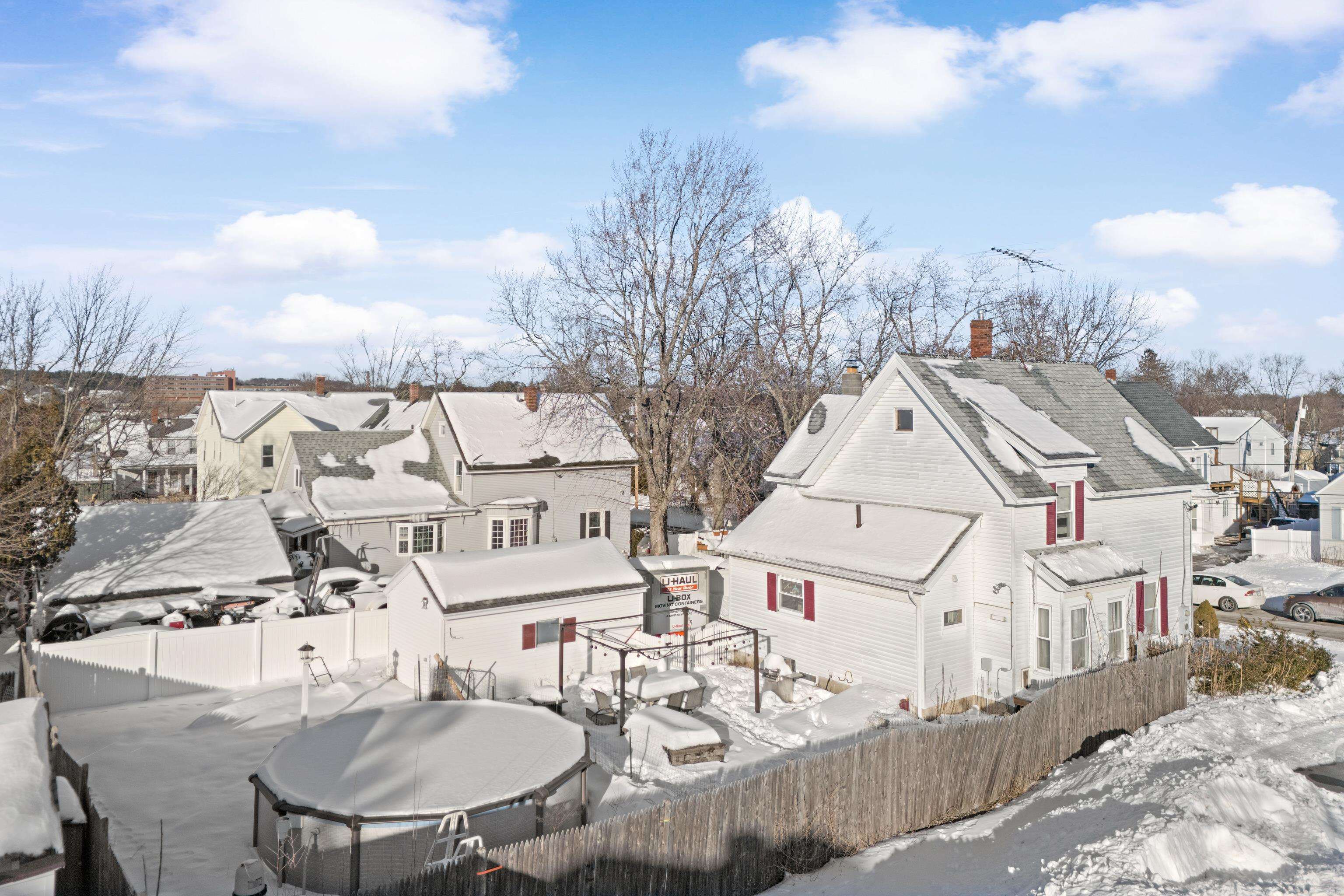 148 Cypress Street Manchester, NH 03103 - Photo 6 of 42