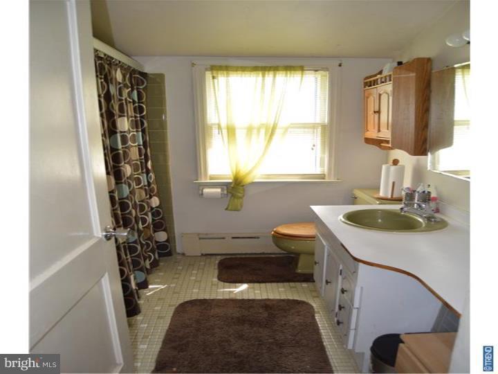 2534 Franklin Avenue Broomall, PA 19008 - Photo 6 of 23 Gallery Image 6