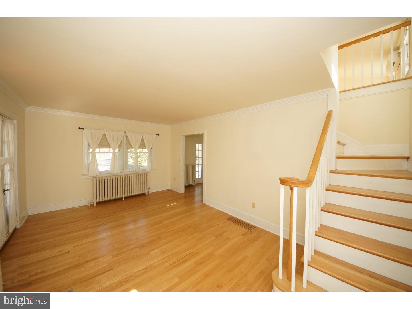 72 Cranbury Road Princeton Junction, NJ 08550 - Photo 8 of 25 Living Room
