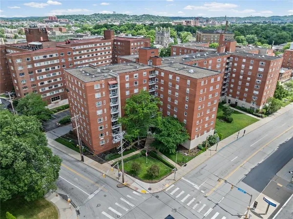 $127,000 | 4601 Fifth Avenue, Unit 221, Pittsburgh, PA 15213