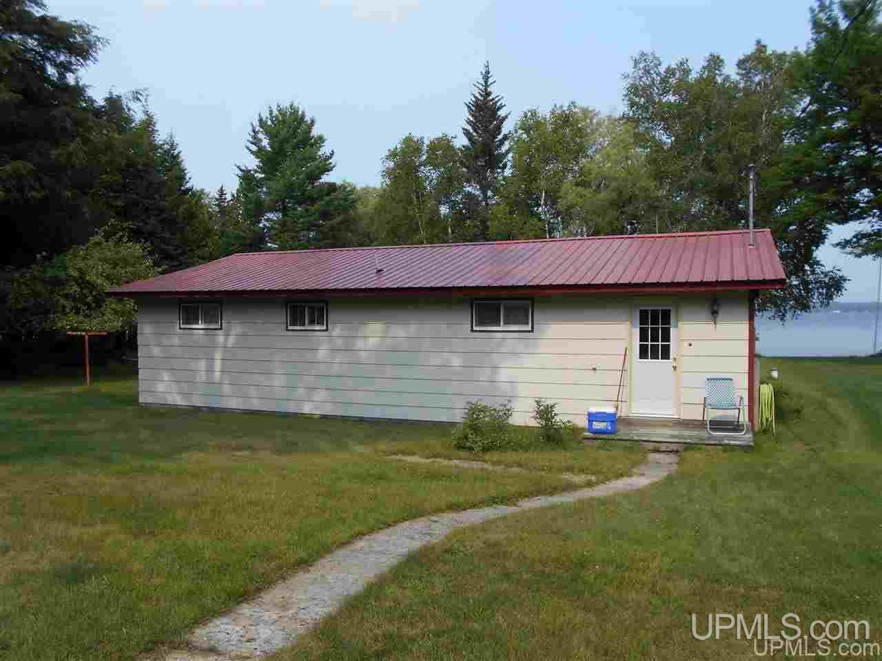 628 N West Gulliver Lake Road Gulliver, MI 49840 - Photo 5 of 27