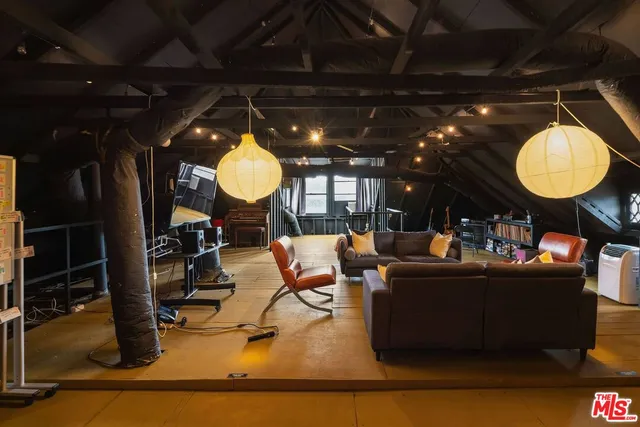 $1,499,000 | 200 North Avenue 66, Los Angeles, CA 90042