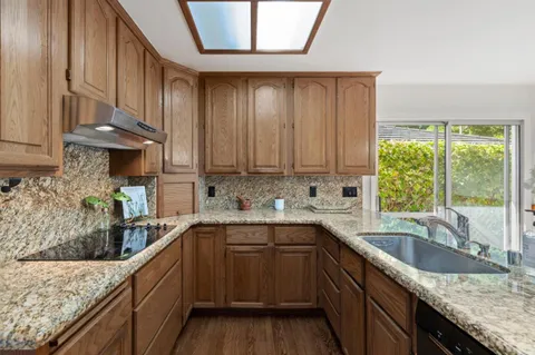 $2,195,000 | 2 Corte Camellia, Millbrae, CA 94030