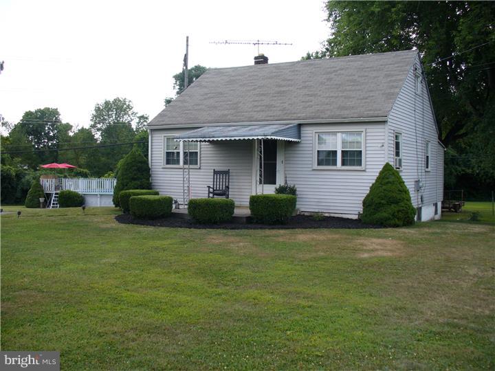 23 Longview Road Royersford, PA 19468 - Photo 1 of 10