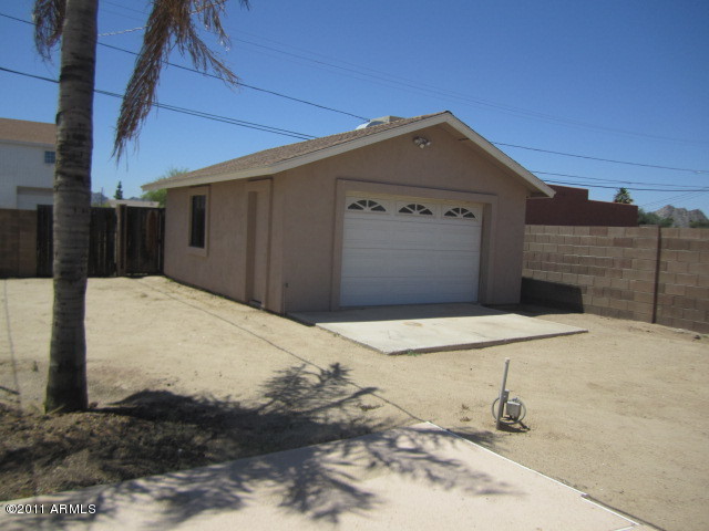 3045 East Charter Oak Road Phoenix, AZ 85032 - Photo 15 of 15 detached 2 garage