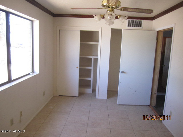 OFFICE OR 4 BEDROOM